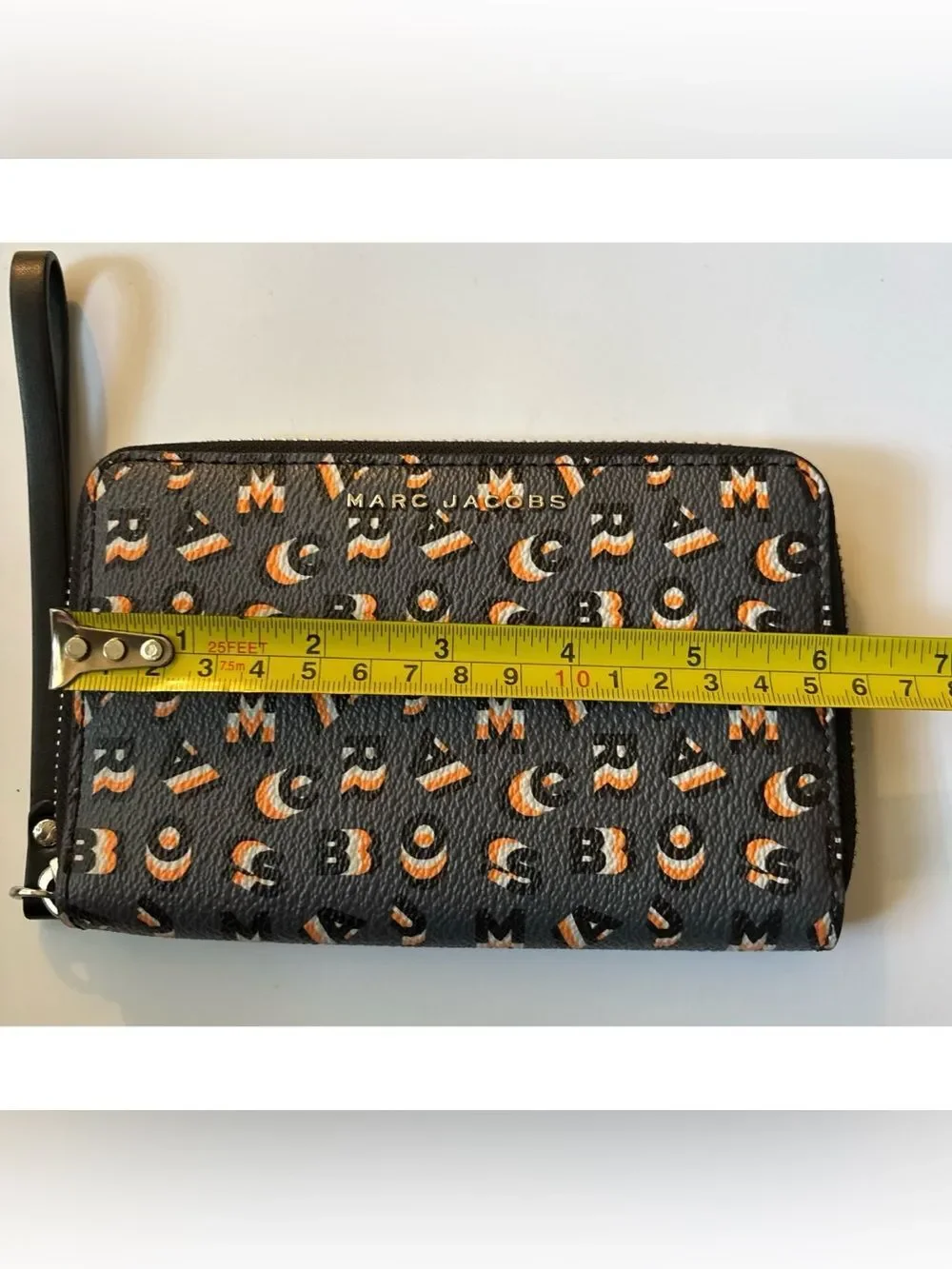 Rare~Marc Jacobs Original Logo Monogram Leather Wristlet ~ Exellent